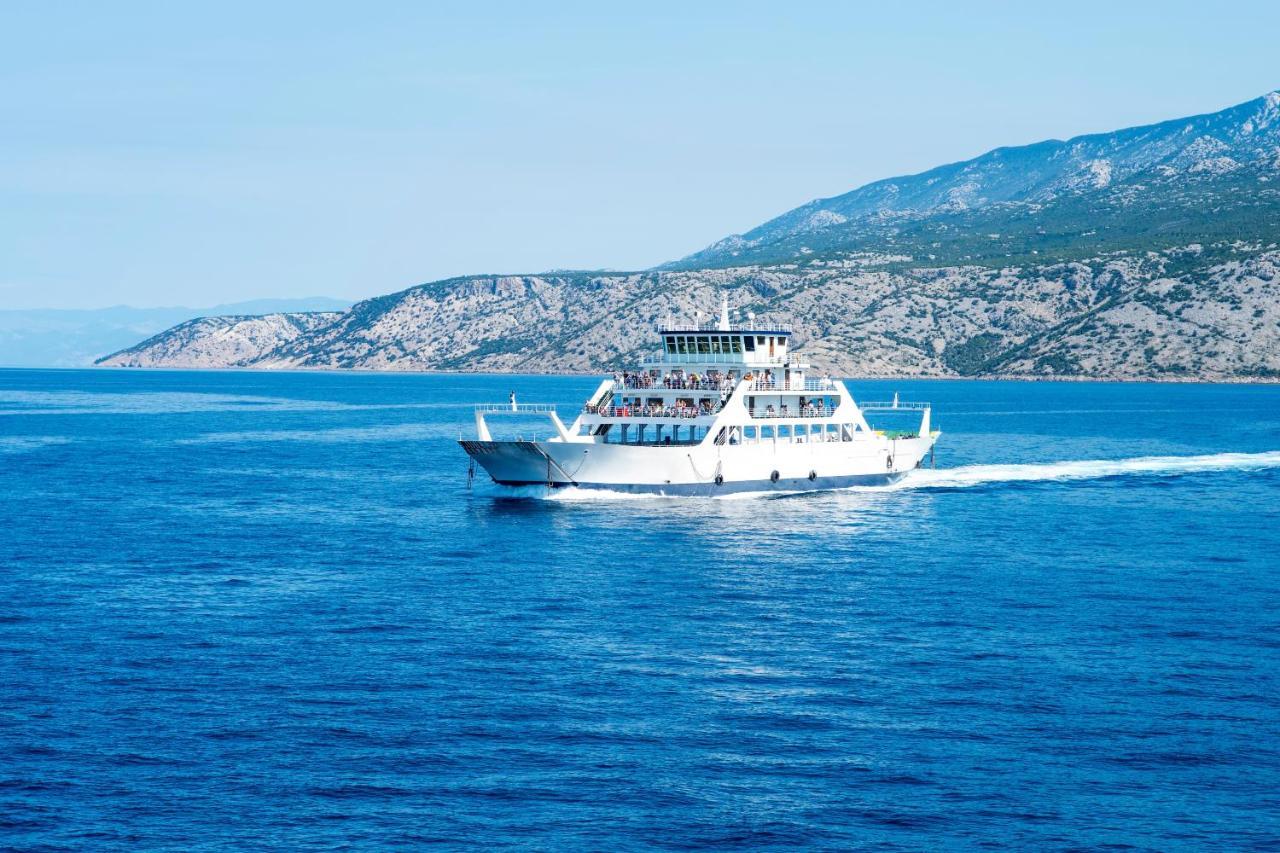 Appartamento Galapagus Privat Beach & Boat Dock Metajna Esterno foto