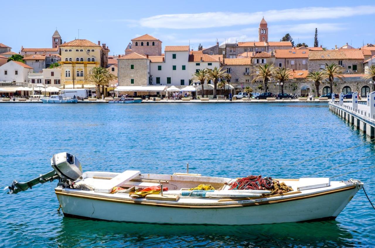 Appartamento Galapagus Privat Beach & Boat Dock Metajna Esterno foto